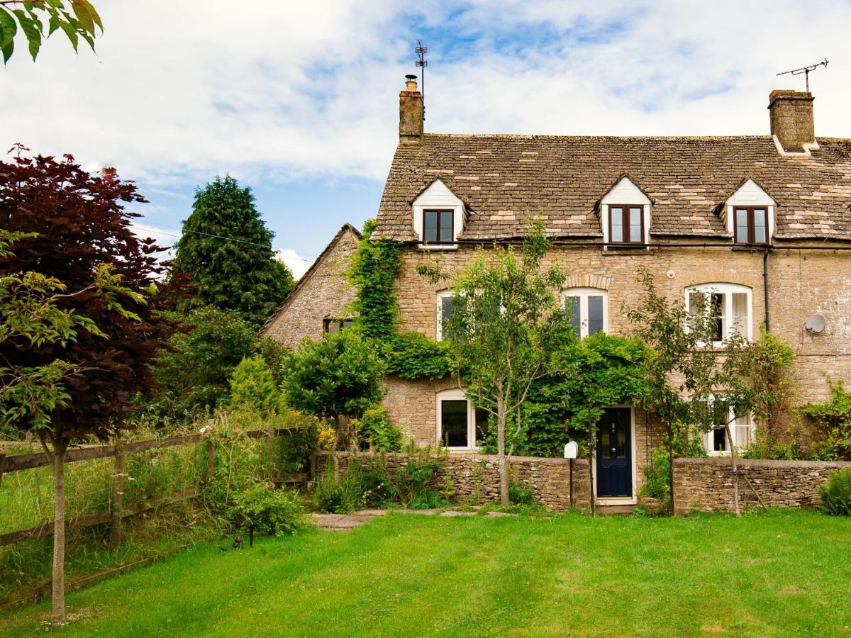 Field View Villa Cirencester Exterior photo