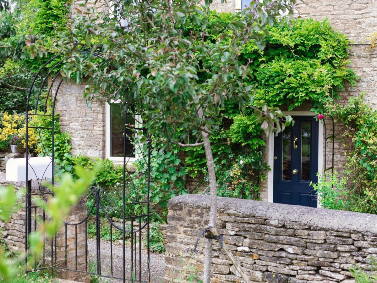 Field View Villa Cirencester Exterior photo
